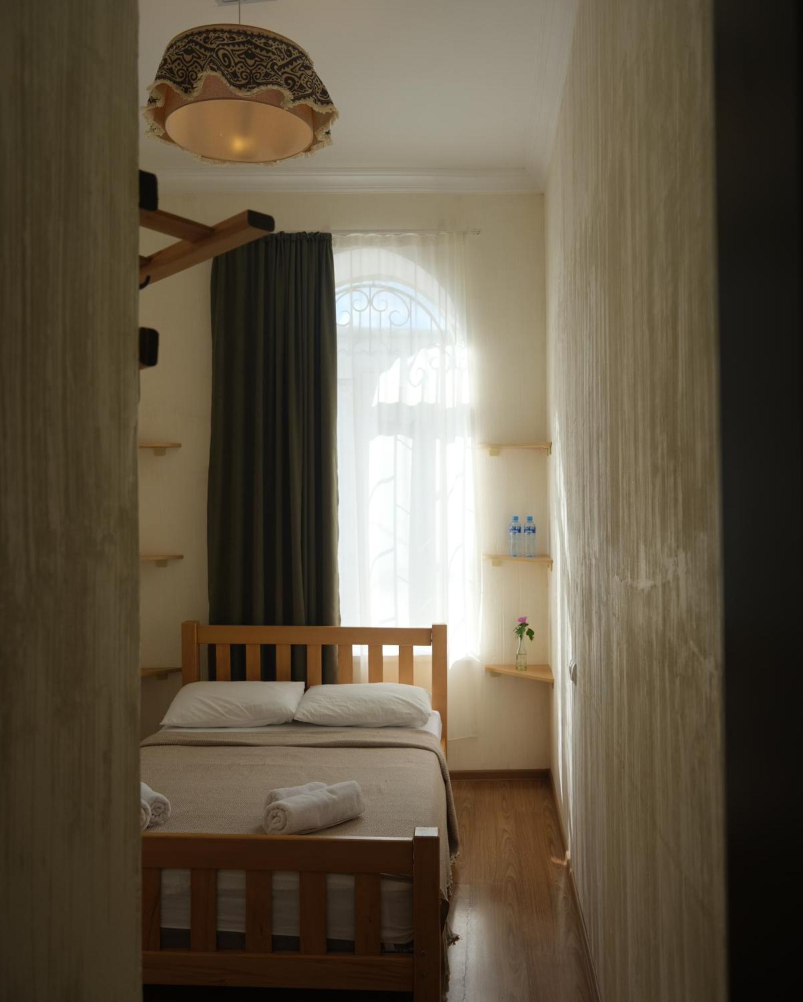 Hotel 1870 Кутаиси Екстериор снимка
