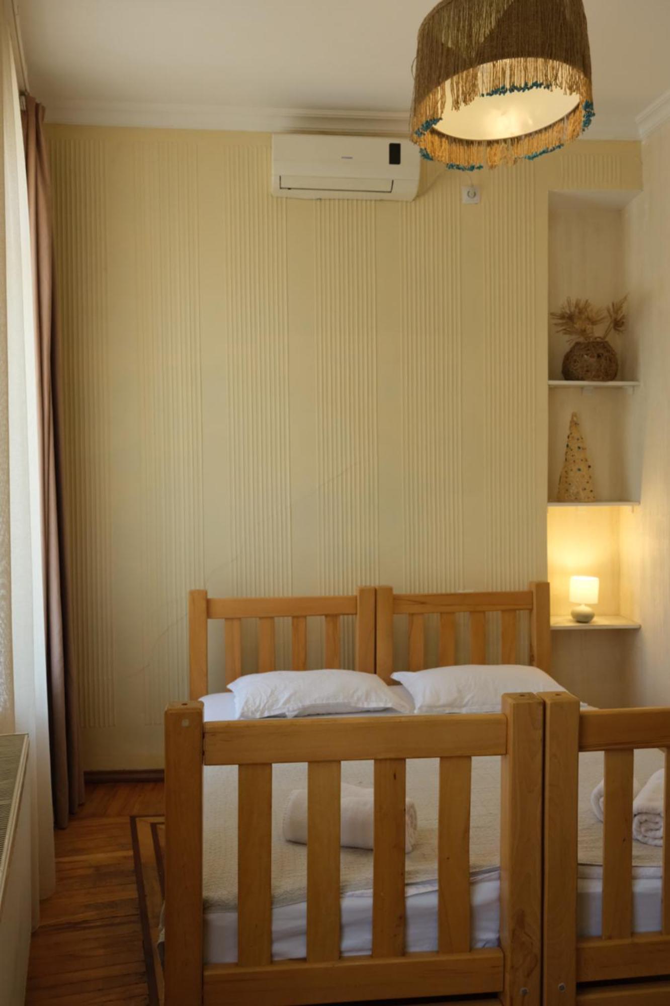 Hotel 1870 Кутаиси Екстериор снимка