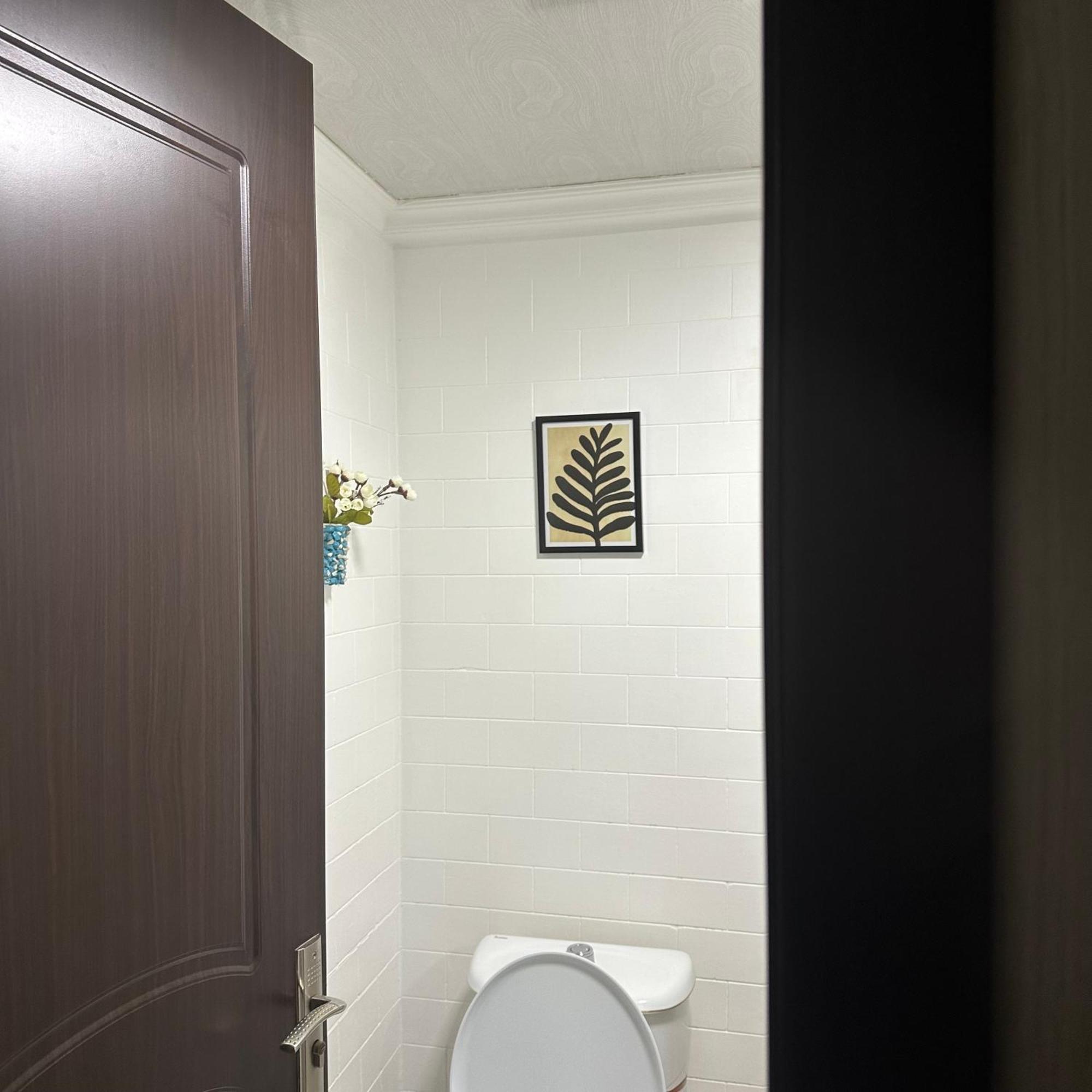 Hotel 1870 Кутаиси Екстериор снимка