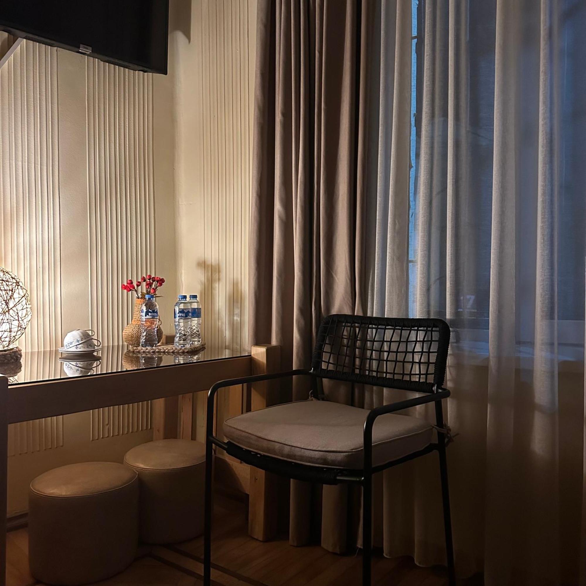 Hotel 1870 Кутаиси Екстериор снимка
